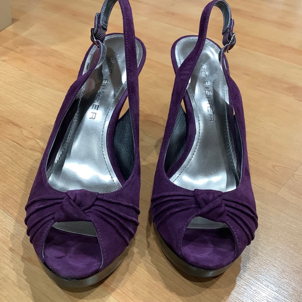 Marc Fisher Suede heels